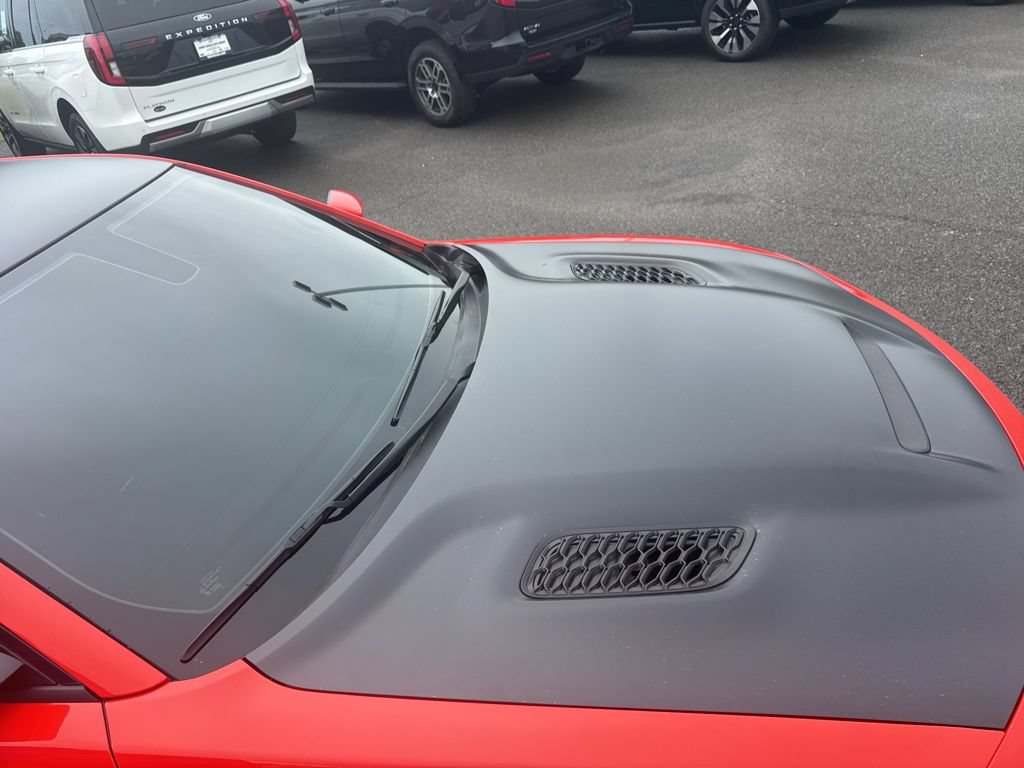 Used 2022 Dodge Charger SRT Hellcat w/ Carbon/Suede Interior Package RWD image 10