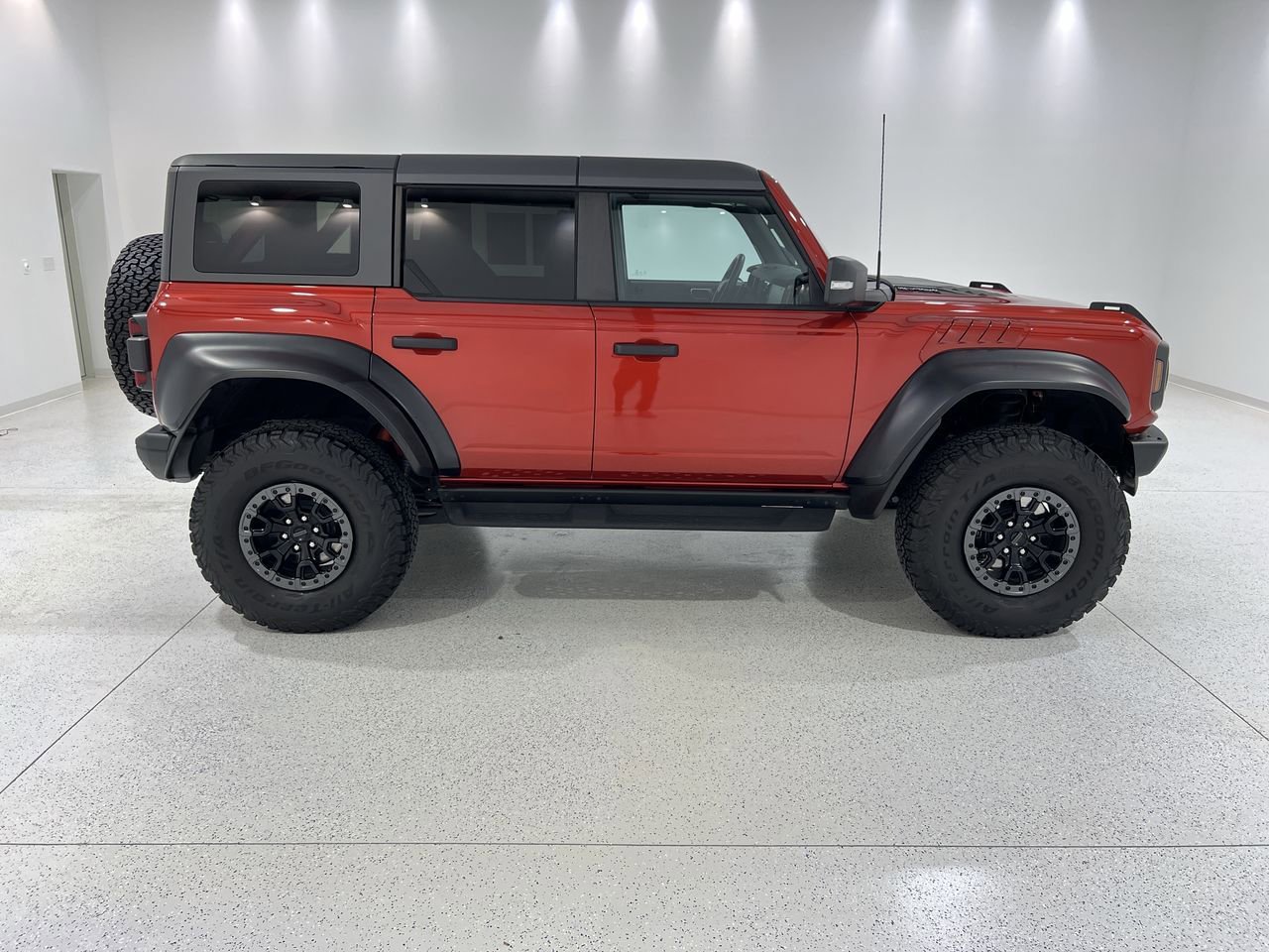 Used 2023 Ford Bronco Raptor image 8