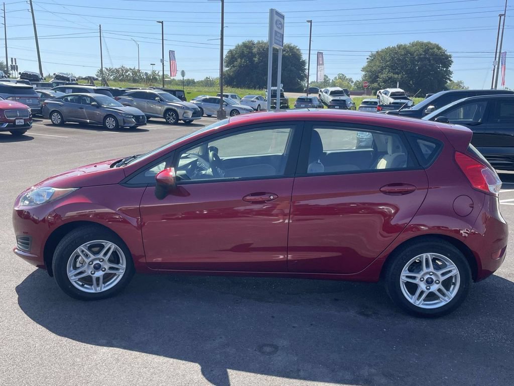 Used 2017 Ford Fiesta SE FWD image 6