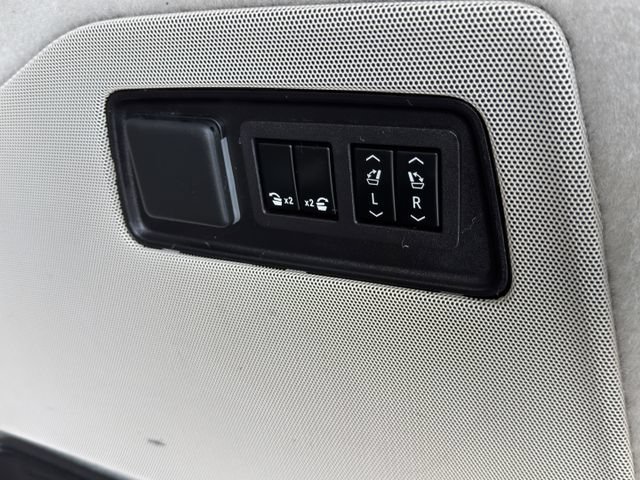 Used 2023 Cadillac Escalade Sport Platinum w/ LPO, Floor Liner Package AWD/4WD image 37