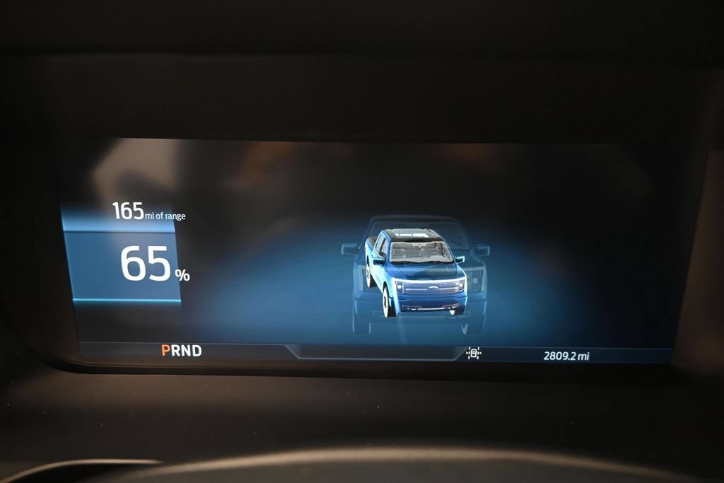 Used 2023 Ford F150 Lightning Platinum AWD/4WD image 14