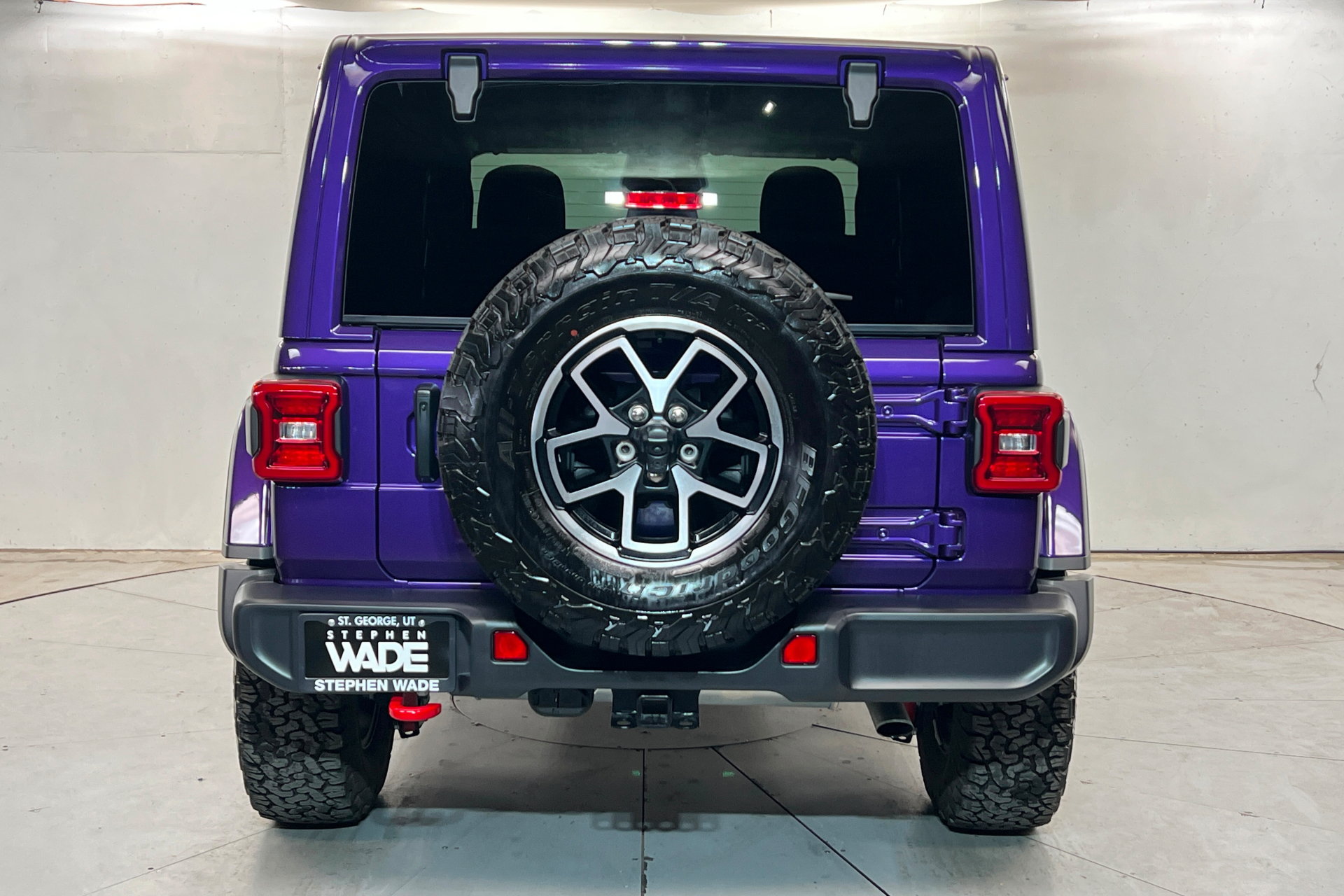 Certified 2026 Jeep Wrangler Rubicon AWD/4WD image 4