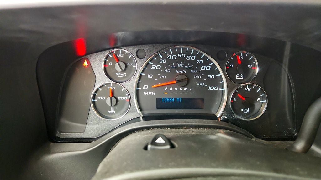 Used 2025 GMC Savana 2500 w/ Driver Convenience Package RWD image 12