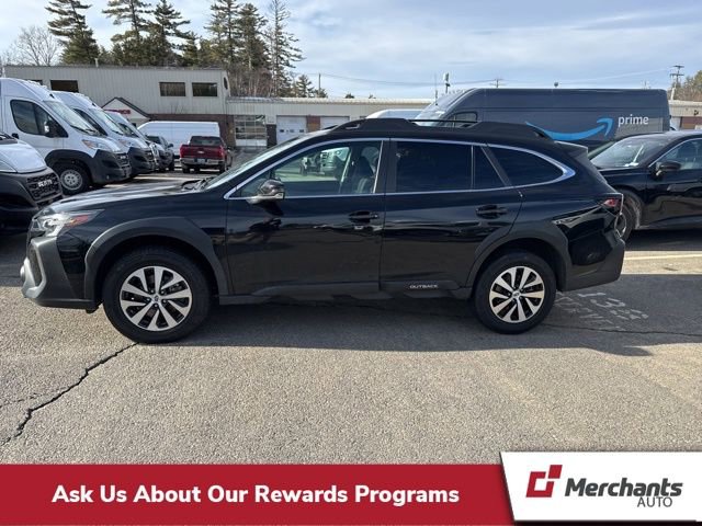 Used 2023 Subaru Outback Premium image 1