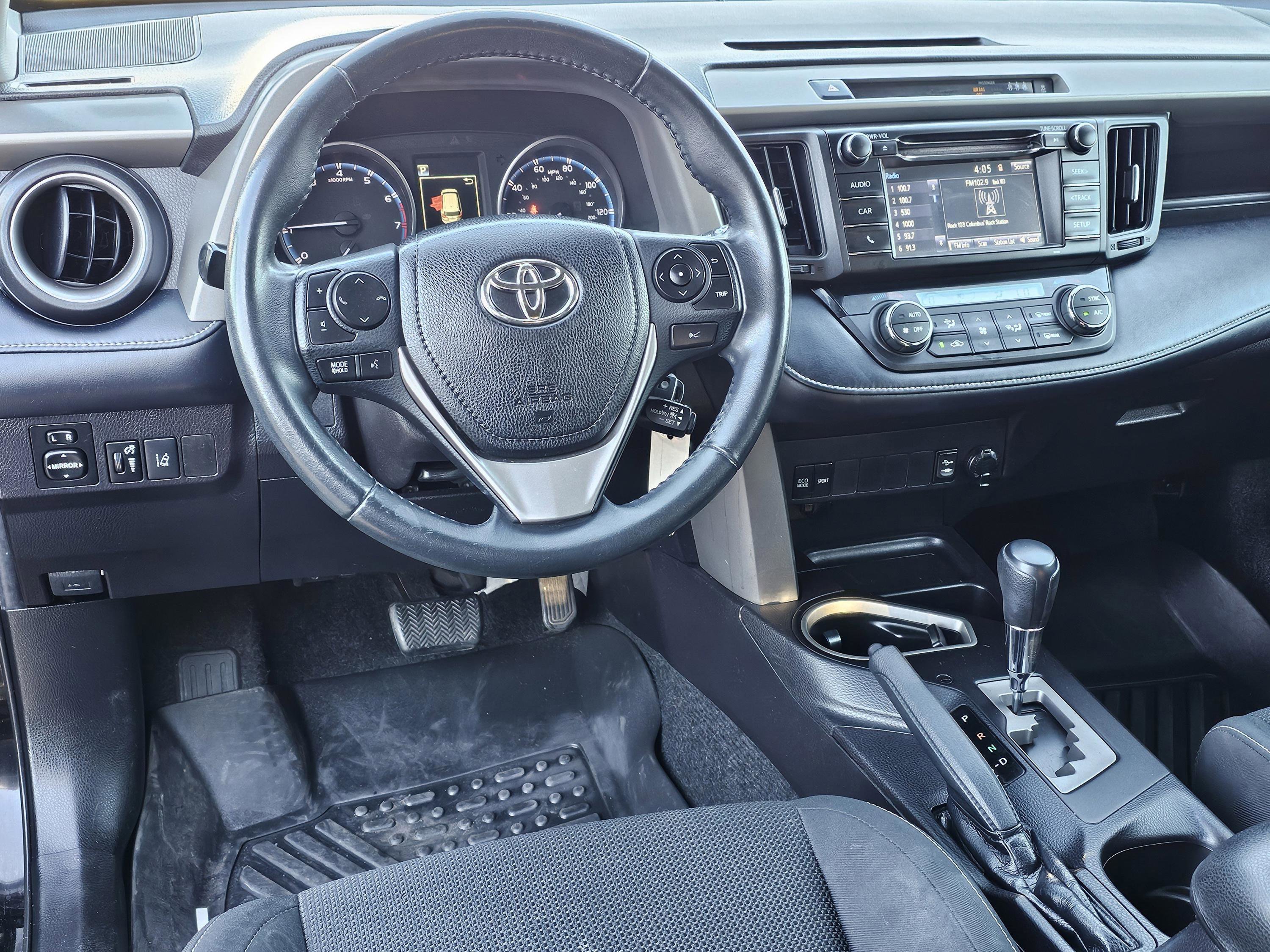 Used 2018 Toyota RAV4 XLE image 16