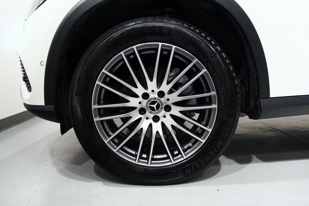 Certified 2025 Mercedes-Benz GLC 300 4MATIC image 16