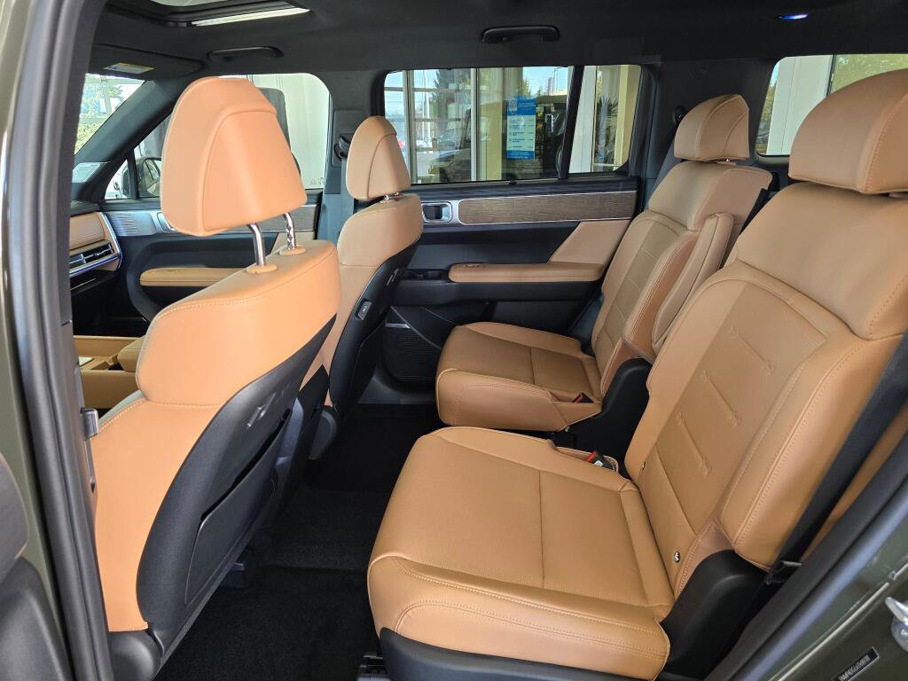 New 2026 Hyundai Santa Fe Limited AWD/4WD image 36