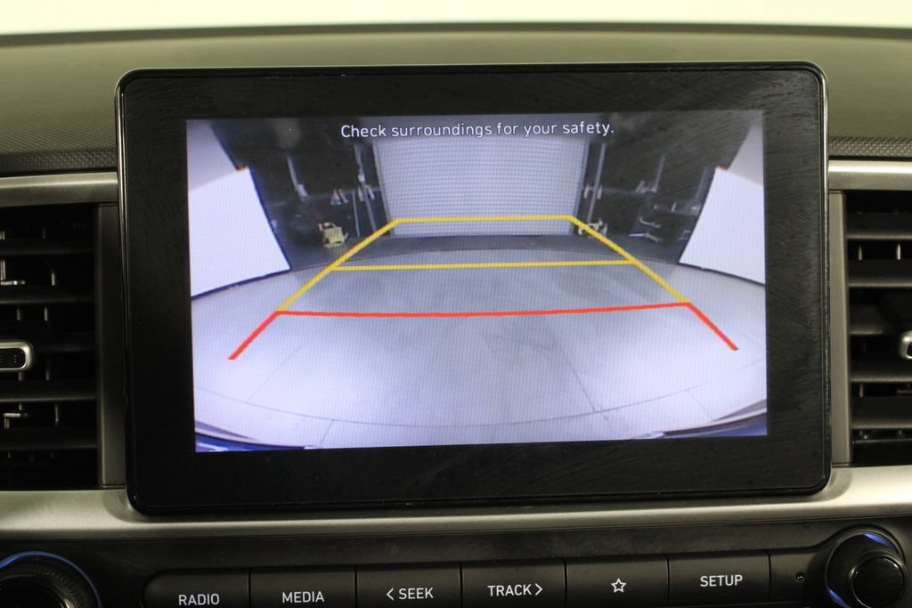 Certified 2022 Hyundai Venue SEL FWD image 29