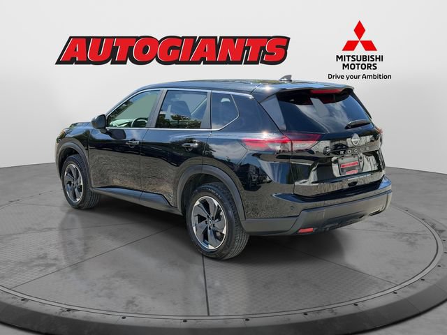 Used 2024 Nissan Rogue SV FWD image 6