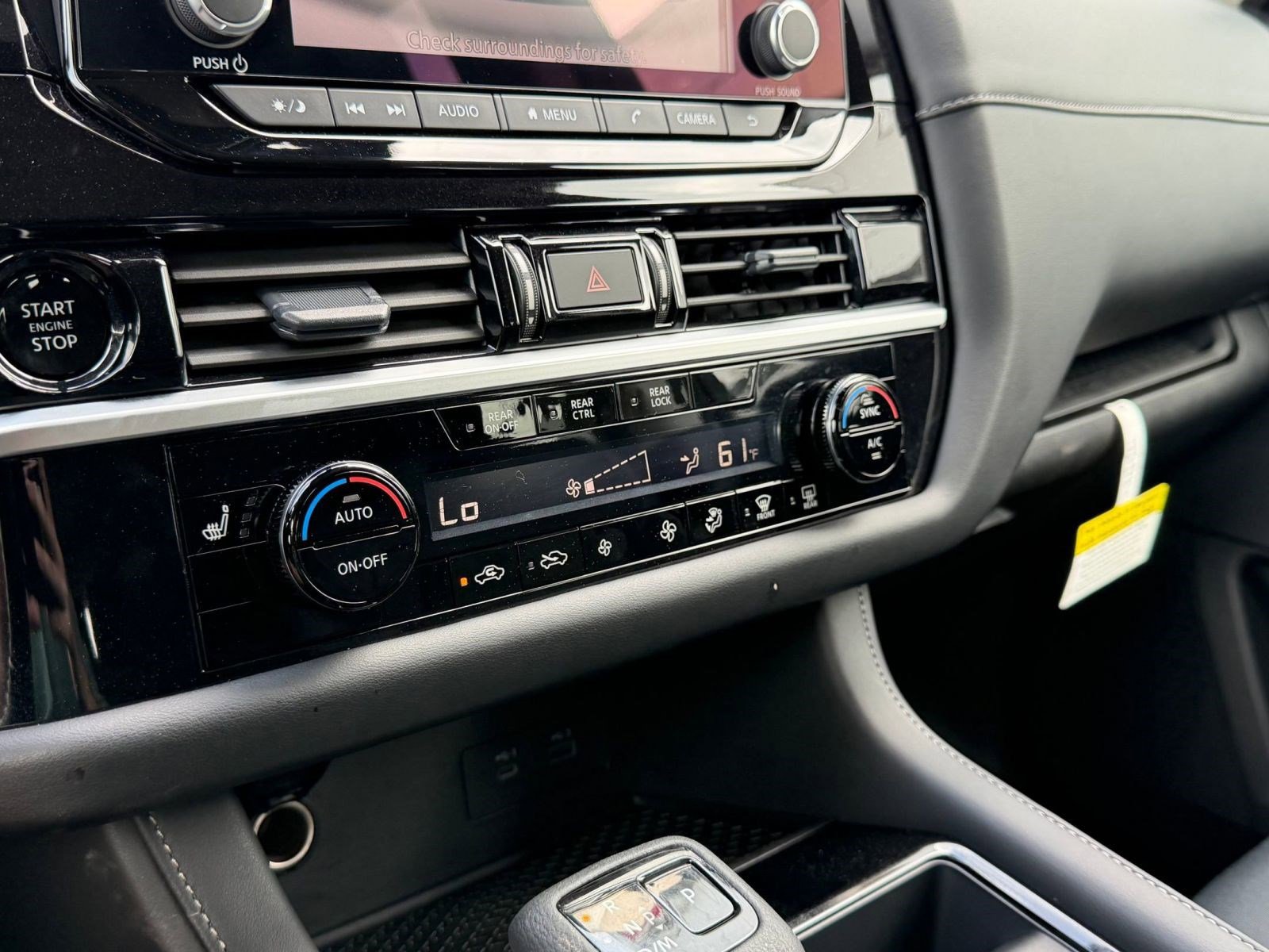 Certified 2025 Nissan Pathfinder SV image 28