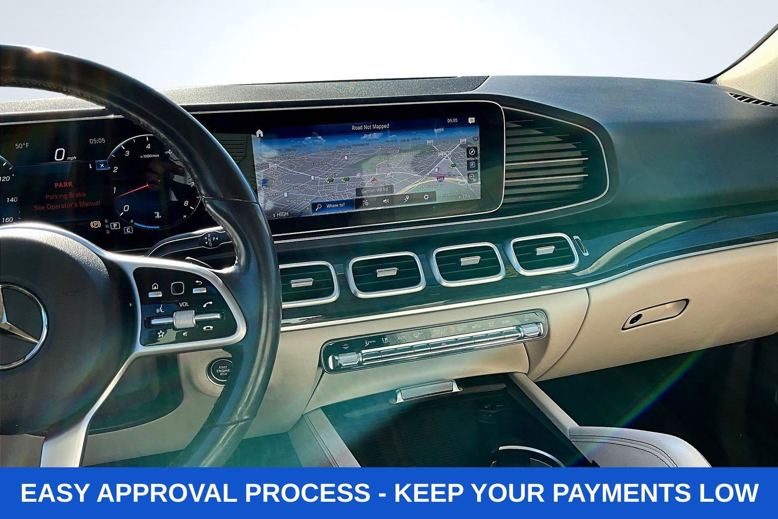 Used 2020 Mercedes-Benz GLE 350 w/ Premium Package image 11