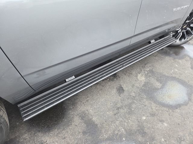 New 2026 Chevrolet Suburban High Country image 23