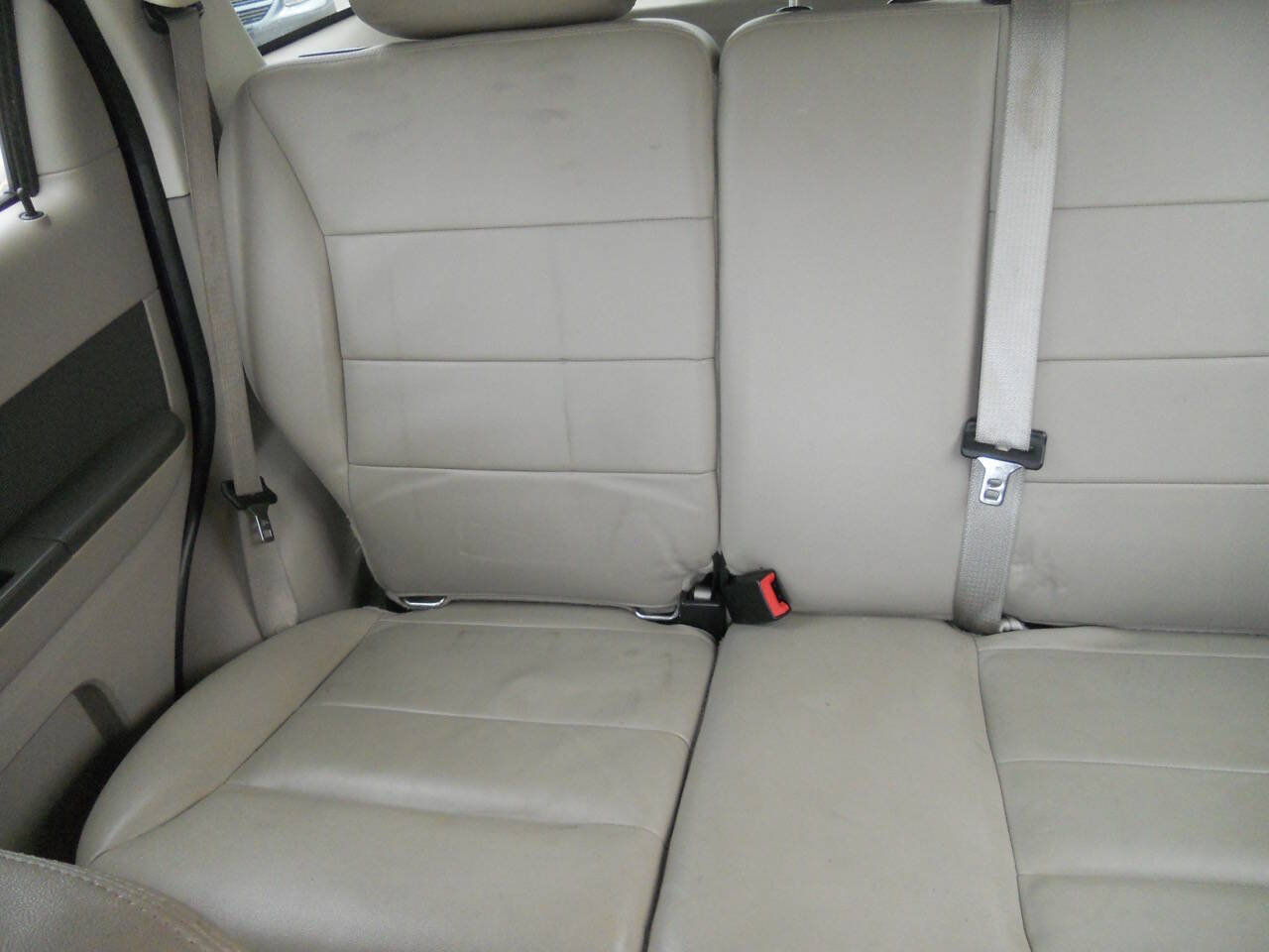 Used 2011 Ford Escape XLT w/ 203A Rapid Spec Order Code FWD image 24