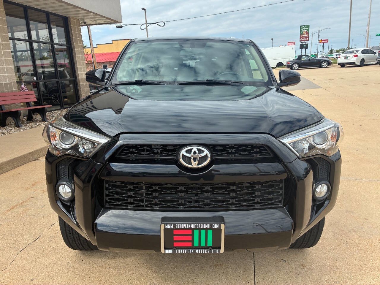 Used 2018 Toyota 4Runner SR5 image 7