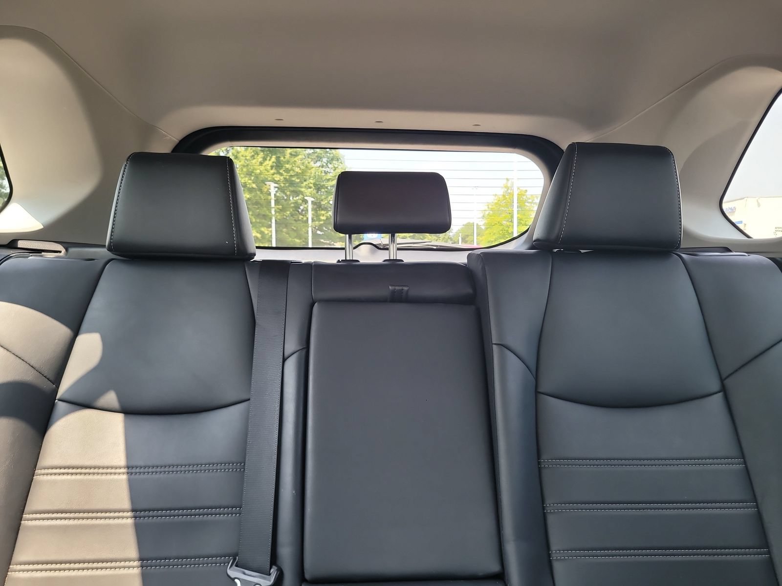 Used 2021 Toyota RAV4 XLE Premium FWD image 24