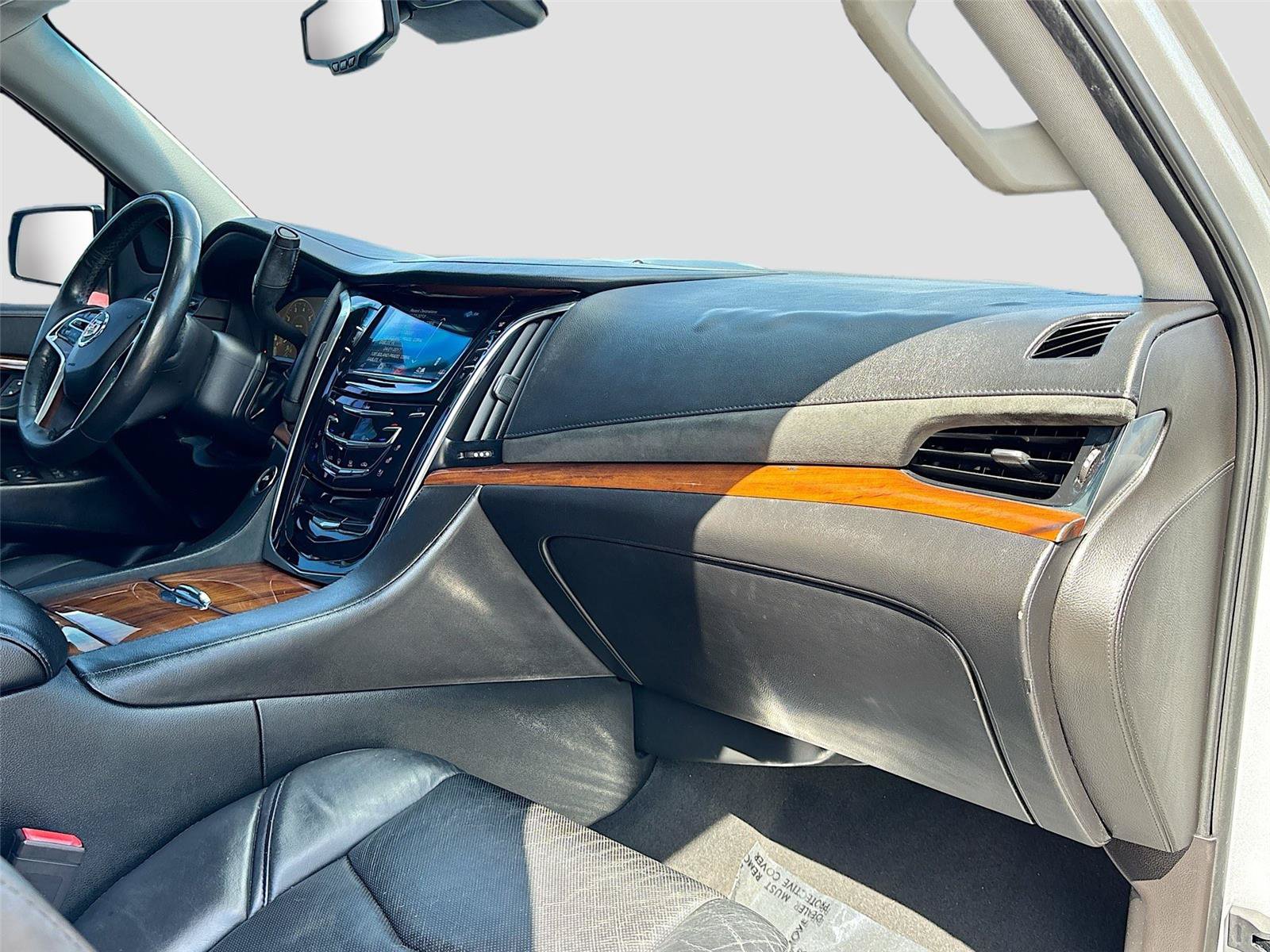 Used 2015 Cadillac Escalade ESV Luxury RWD image 31