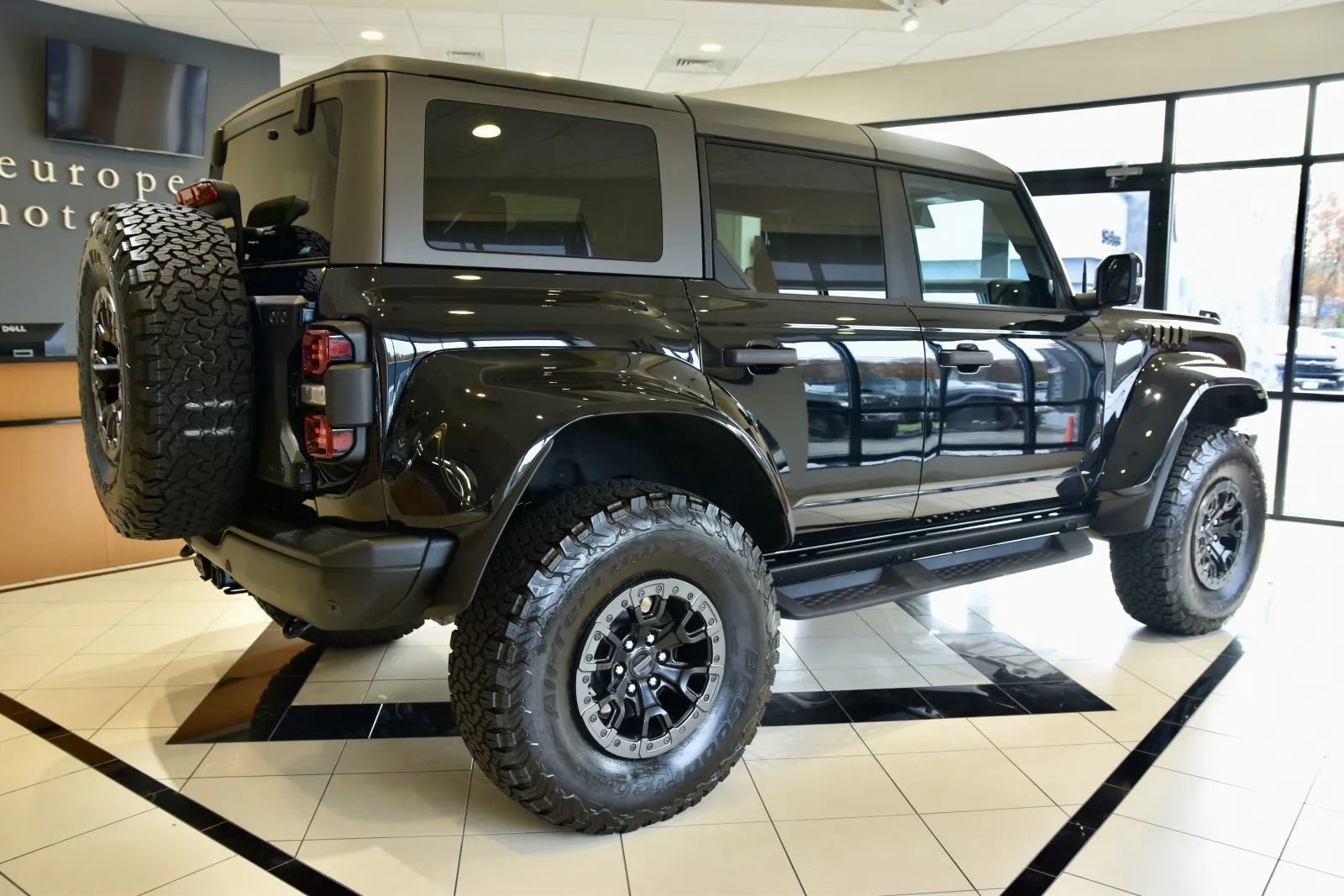 Used 2024 Ford Bronco Raptor image 6