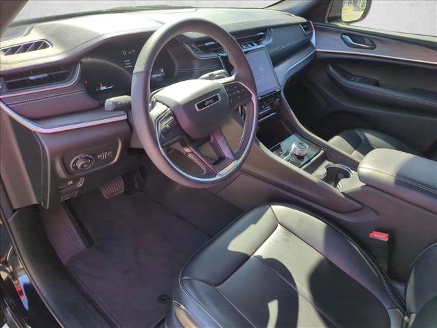 Used 2024 Jeep Grand Cherokee Limited w/ Trailer Tow Package image 9