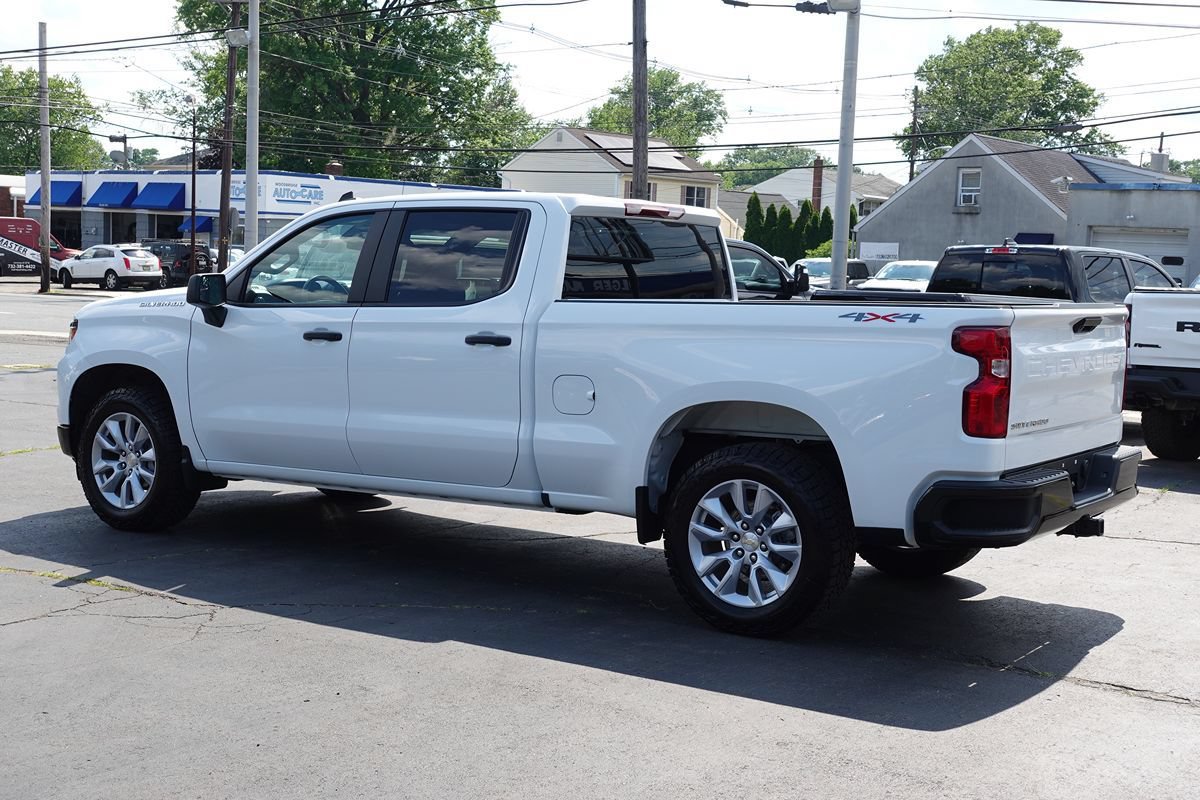 Used 2024 Chevrolet Silverado 1500 W/T w/ WT Value Package AWD/4WD image 2