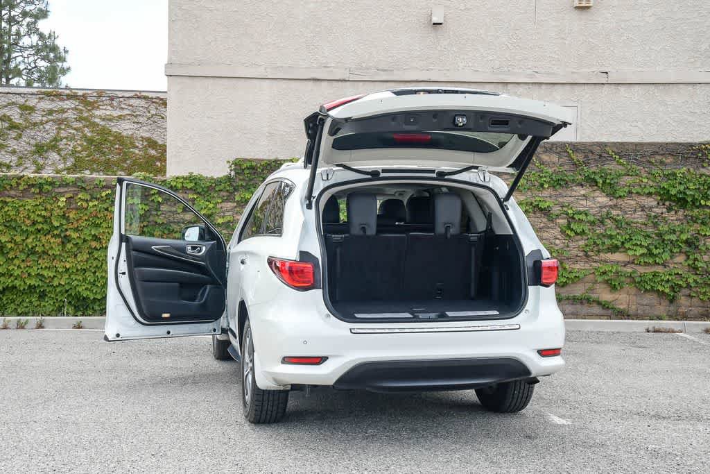 Used 2020 INFINITI QX60 Luxe w/ Essential Package FWD image 28