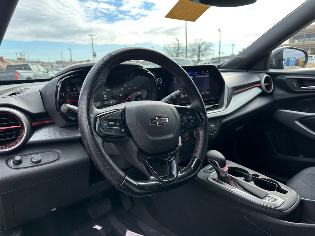 Used 2024 Chevrolet Trax RS image 22