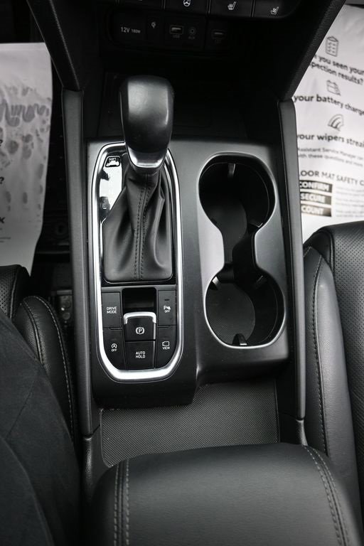 Used 2020 Hyundai Santa Fe Limited image 17
