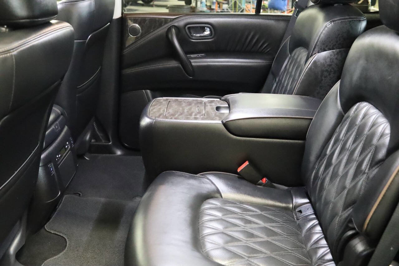 Used 2024 Nissan Armada Platinum w/ Captain's Chairs Package image 27