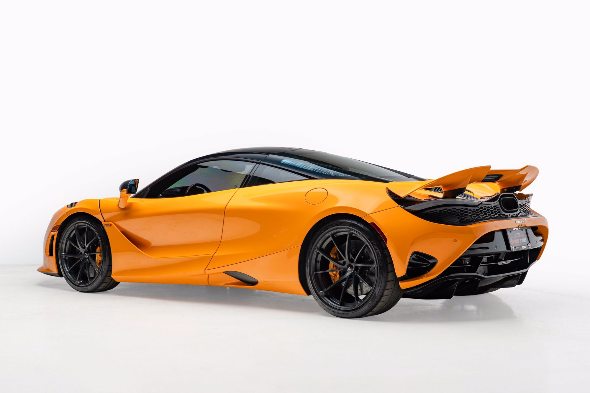 Used 2024 McLaren 750S RWD image 13