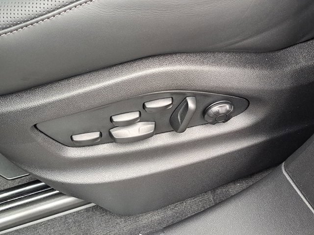 New 2026 Porsche Cayenne Turbo GT image 23