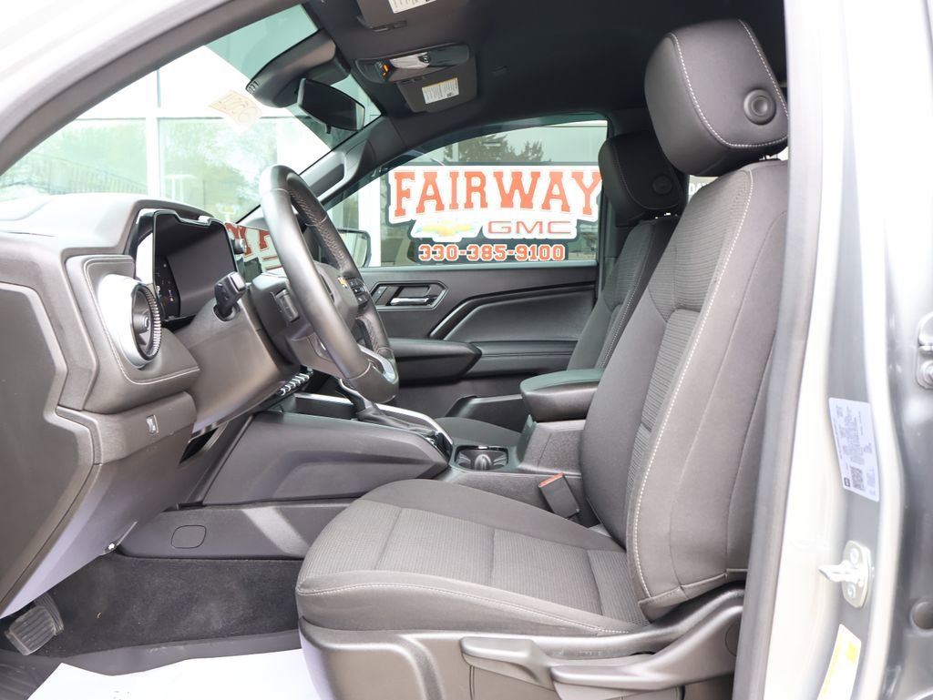 Used 2024 Chevrolet Colorado LT w/ LT Convenience Package AWD/4WD image 13