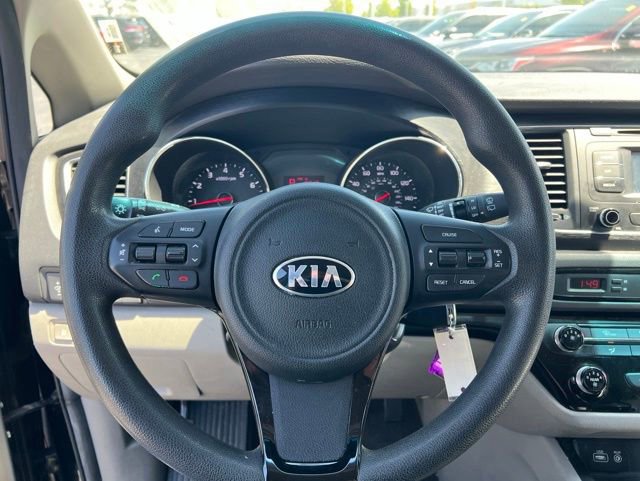 Used 2016 Kia Sedona LX w/ LX Convenience Package FWD image 13