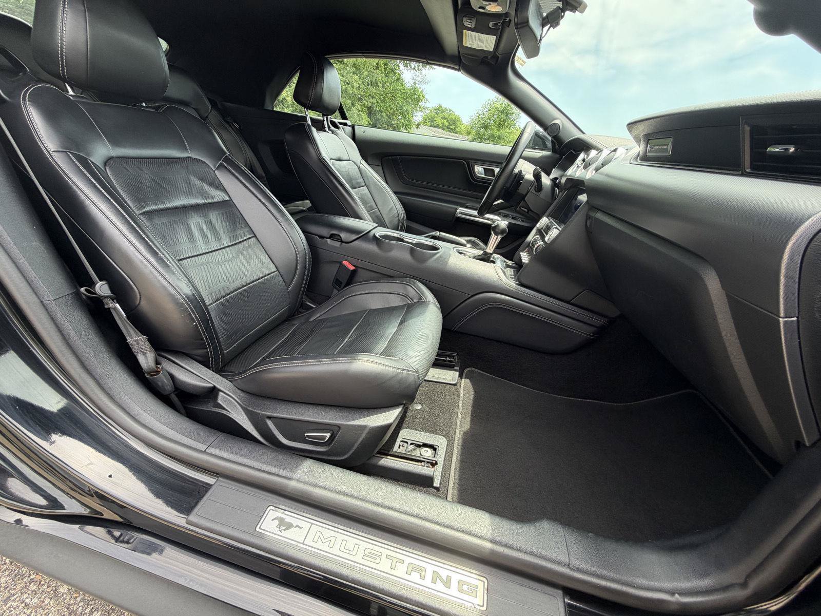 Used 2019 Ford Mustang GT Premium w/ Equipment Group 401A RWD image 24