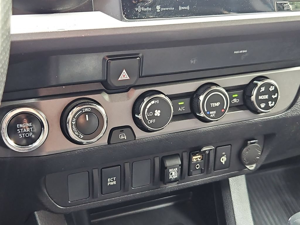 Used 2019 Toyota Tacoma TRD Off-Road AWD/4WD image 25