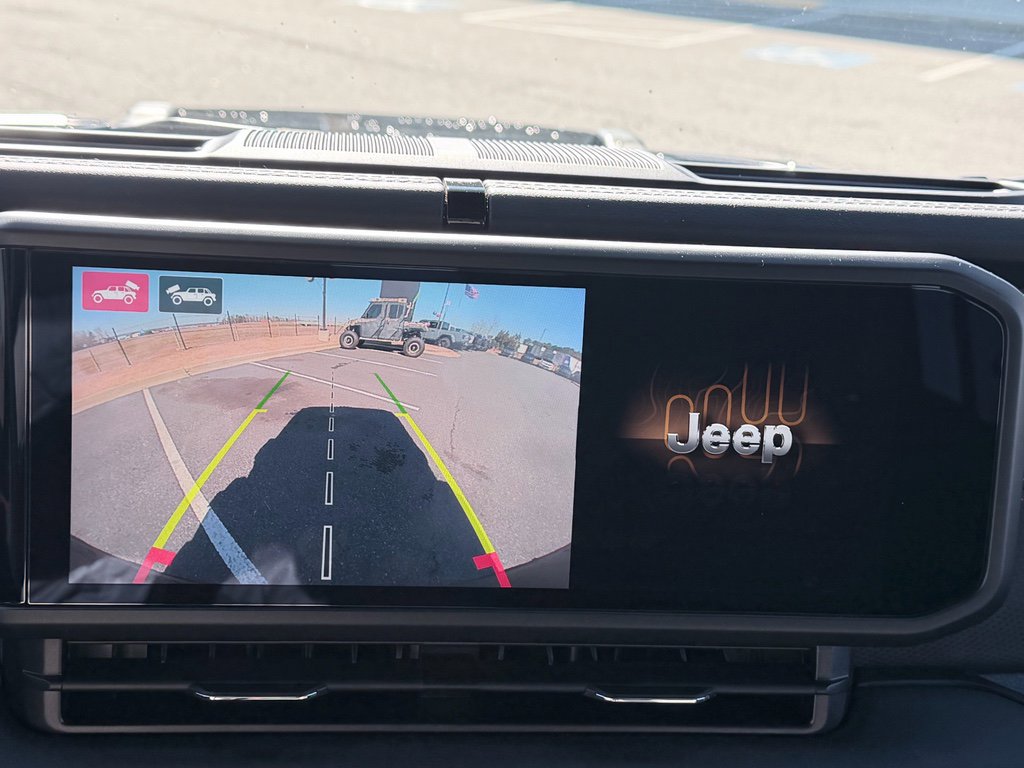 Used 2024 Jeep Wrangler Rubicon w/ XTREMEE 35" Tire Package image 11