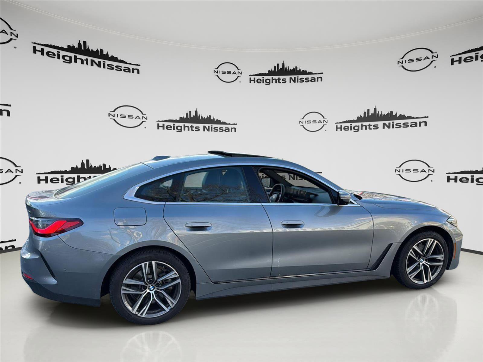 Used 2025 BMW 430i xDrive w/ Premium Package image 8