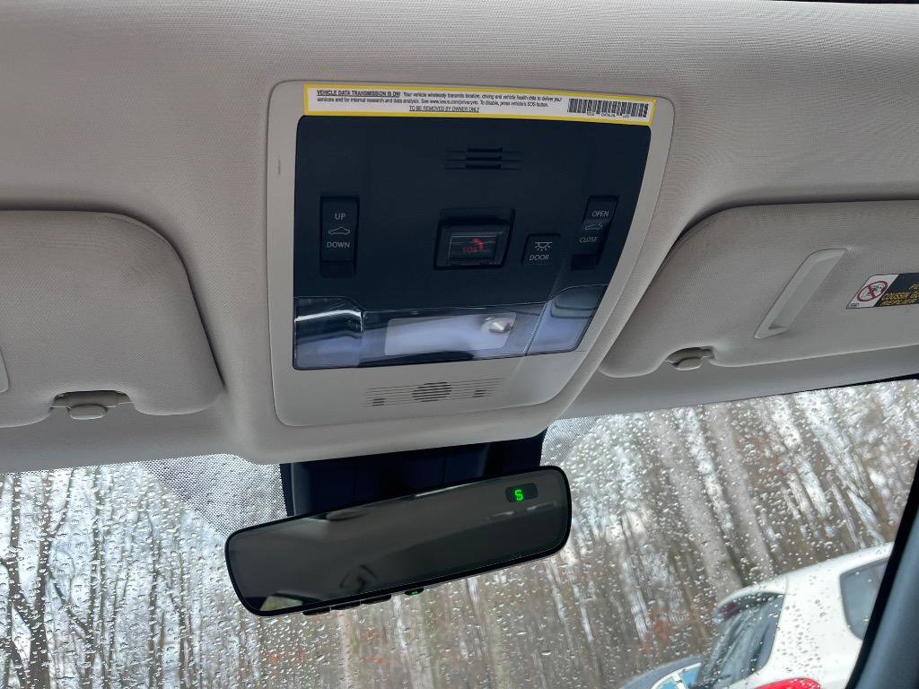 Used 2021 Lexus UX 200 w/ Premium Package image 23