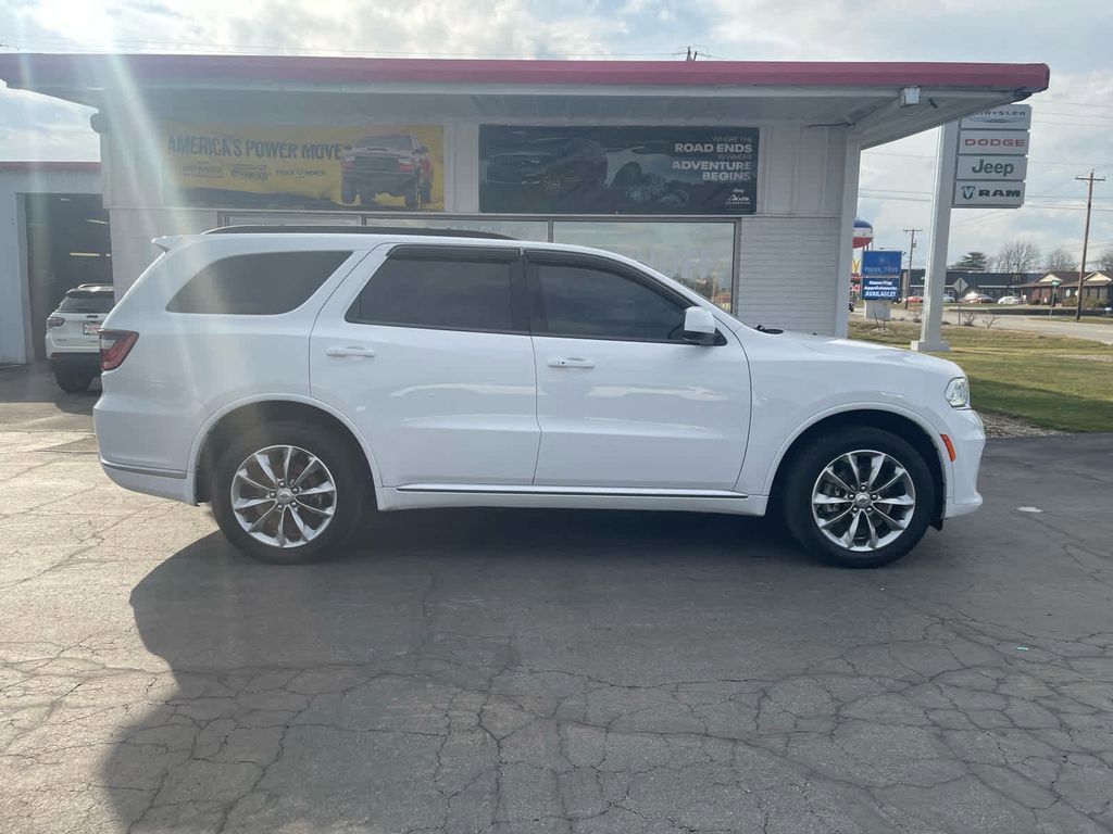 Used 2021 Dodge Durango SXT image 2