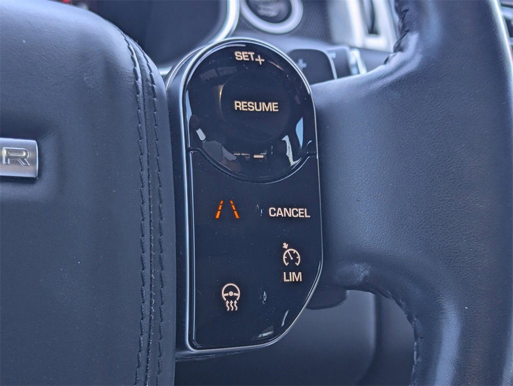 Used 2020 Land Rover Range Rover HSE image 21
