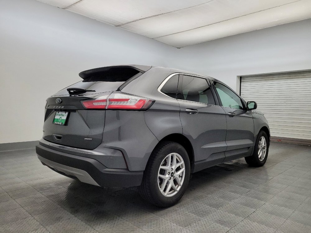 Used 2023 Ford Edge SEL image 9