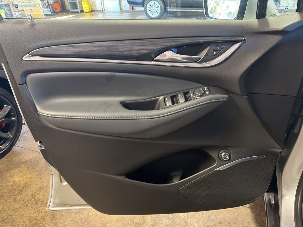 Used 2021 Buick Enclave Preferred image 12