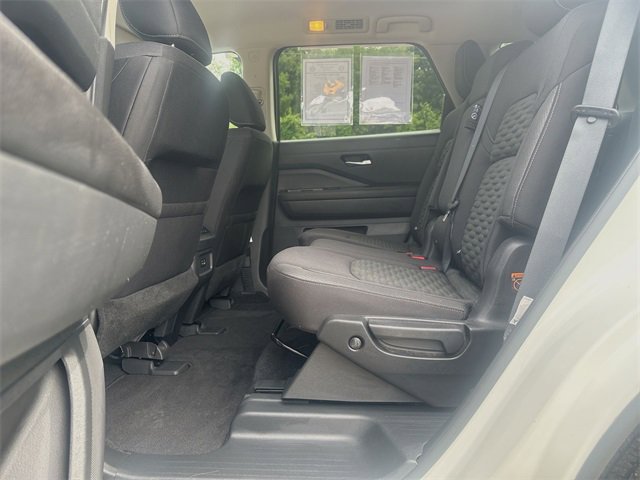 Certified 2022 Nissan Pathfinder SV image 22