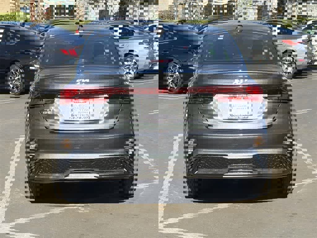 Used 2024 Kia Forte LXS image 5