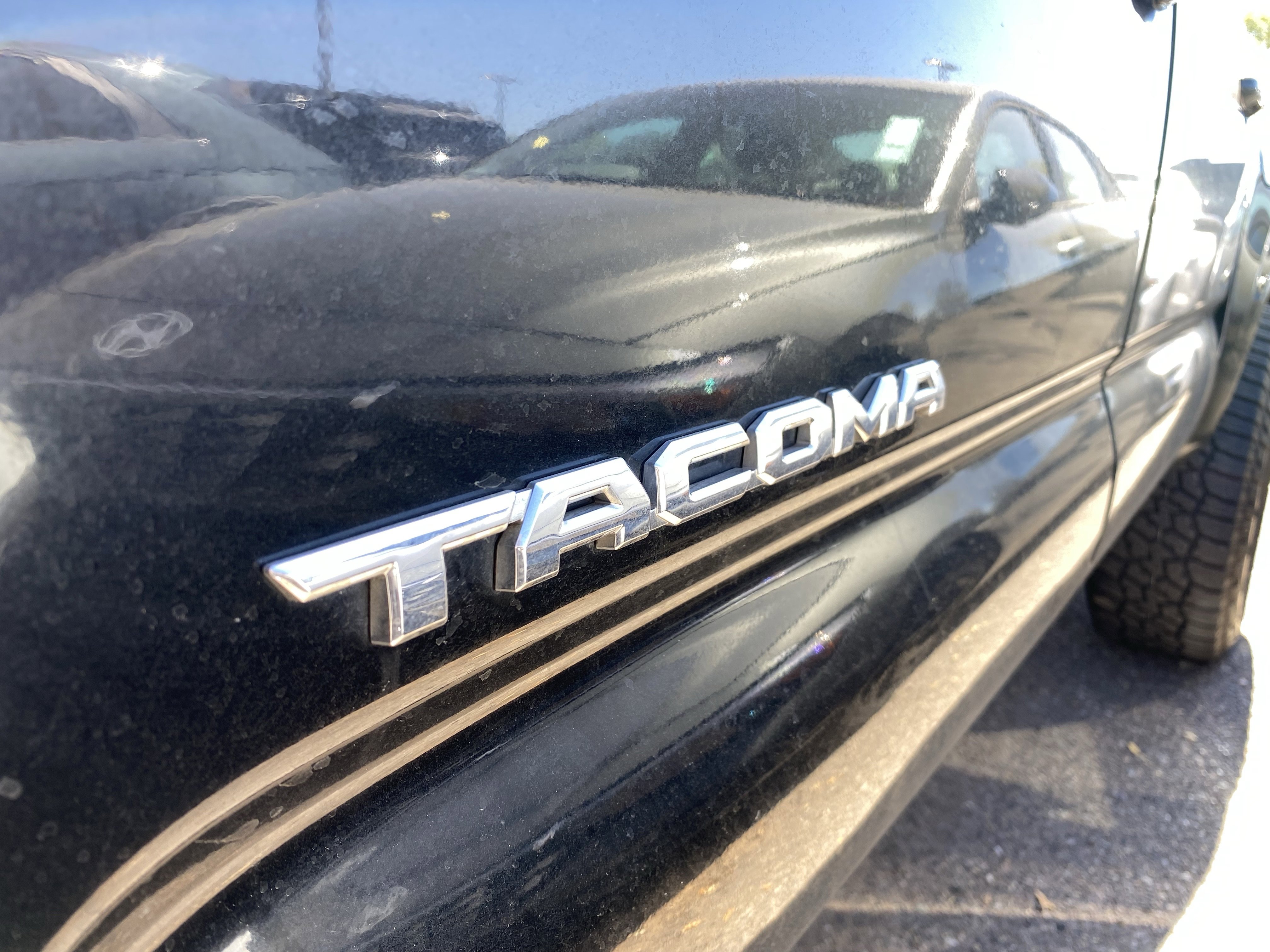 Used 2018 Toyota Tacoma SR5 image 8