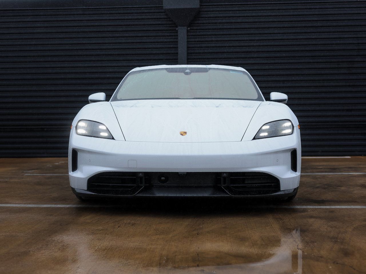 New 2026 Porsche Taycan GTS image 10