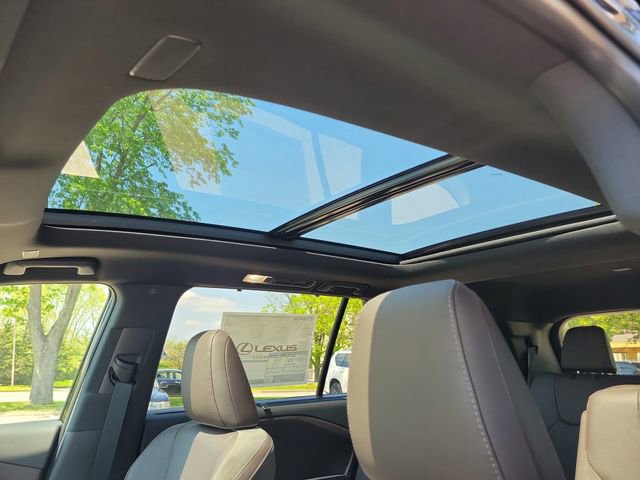 New 2026 Lexus TX 550h AWD Plug-In Hybrid image 31