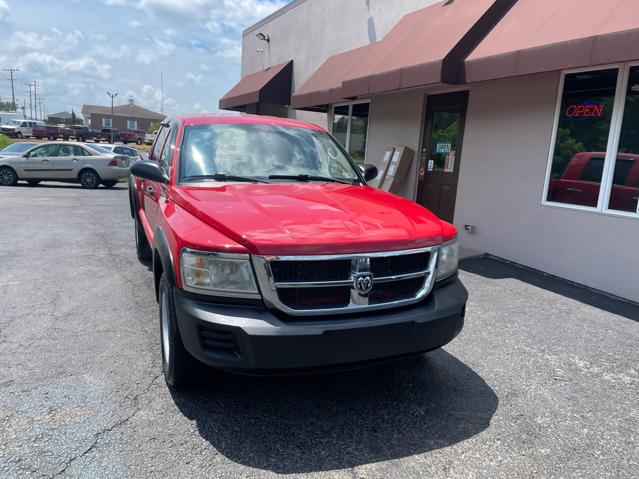 Used 2008 Dodge Dakota ST image 2