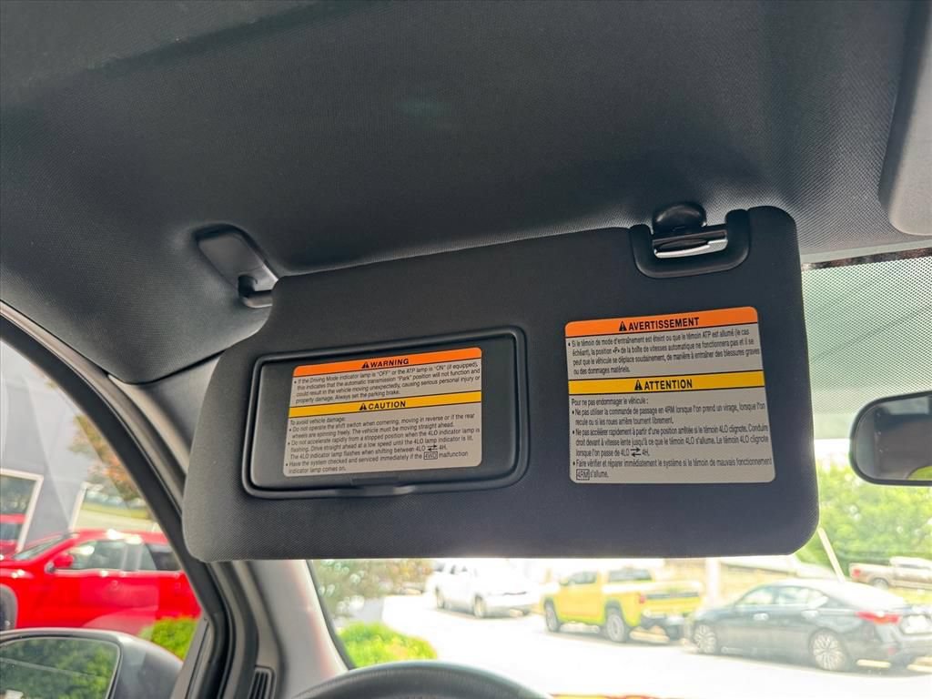Certified 2025 Nissan Frontier PRO-4X AWD/4WD image 25