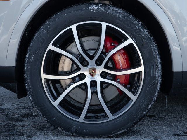 New 2026 Porsche Cayenne S image 12