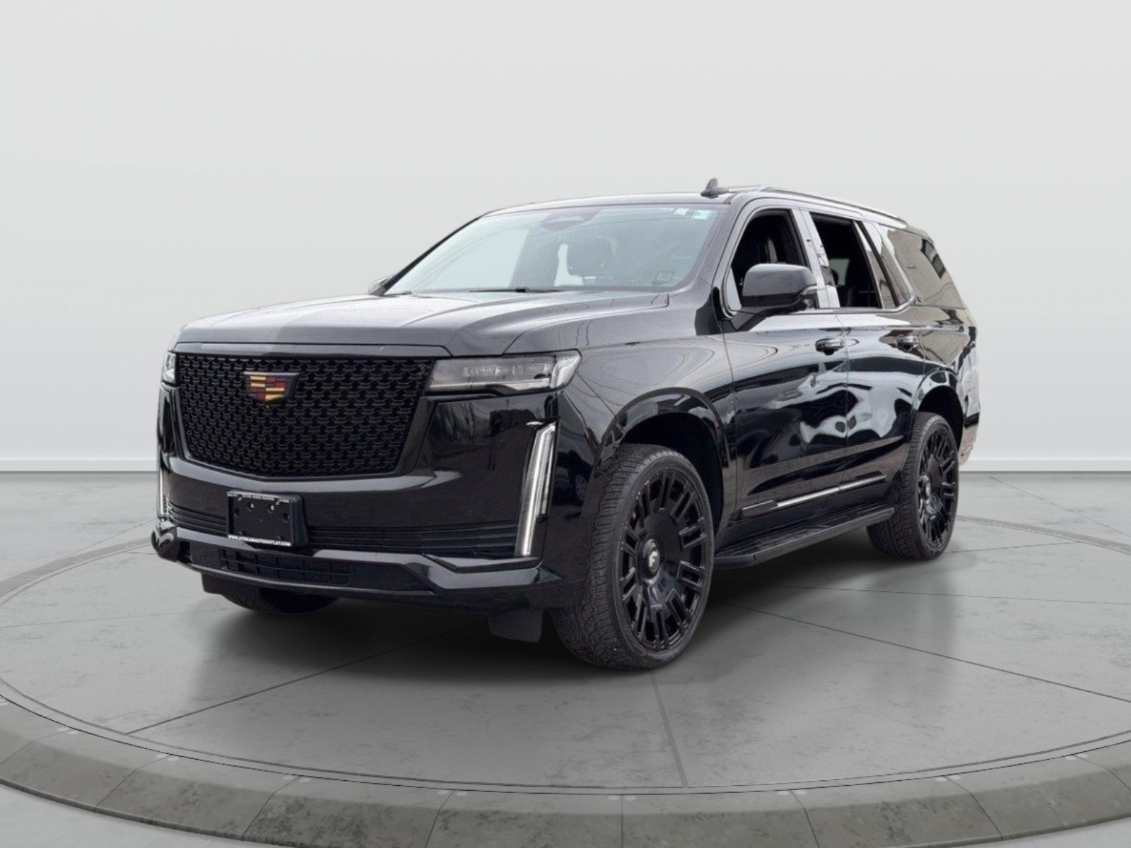 Used 2023 Cadillac Escalade Luxury AWD/4WD image 3