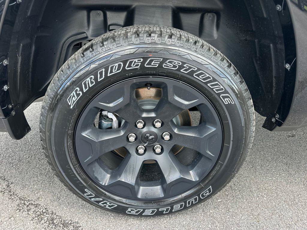 New 2026 RAM 1500 Big Horn AWD/4WD image 13